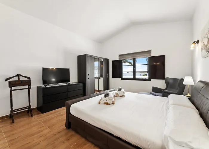 Dona Isidora - Vipvipvillas * Teguise (Lanzarote)