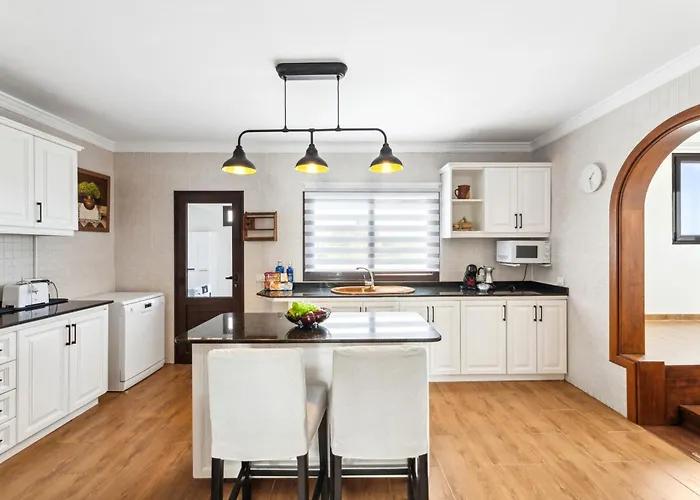 Dona Isidora - Vipvipvillas Teguise (Lanzarote)