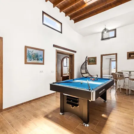Villa Dona Isidora - Vipvipvillas