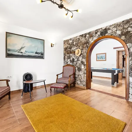 Dona Isidora - Vipvipvillas